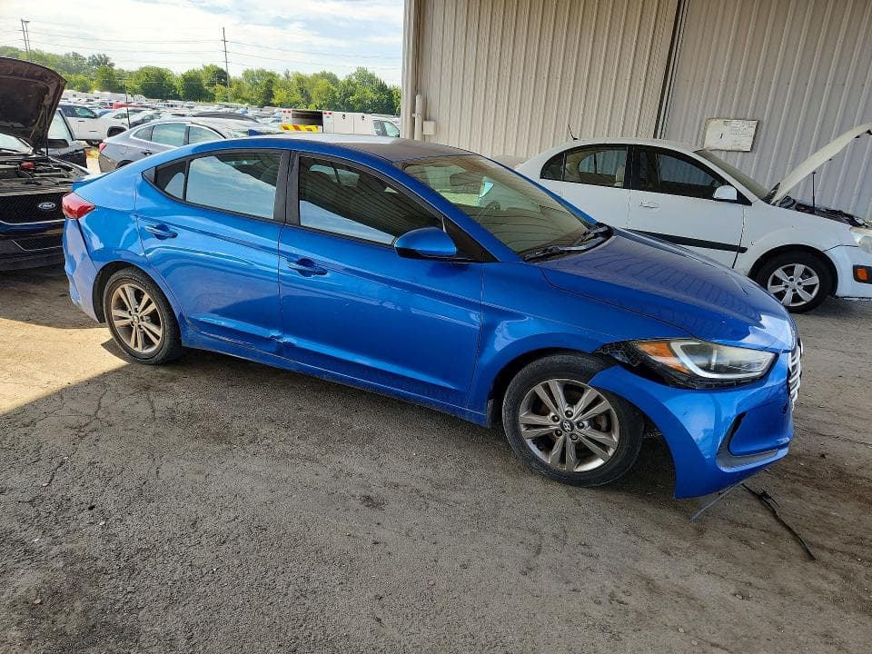 2018 HYUNDAI ELANTRA SEL 4