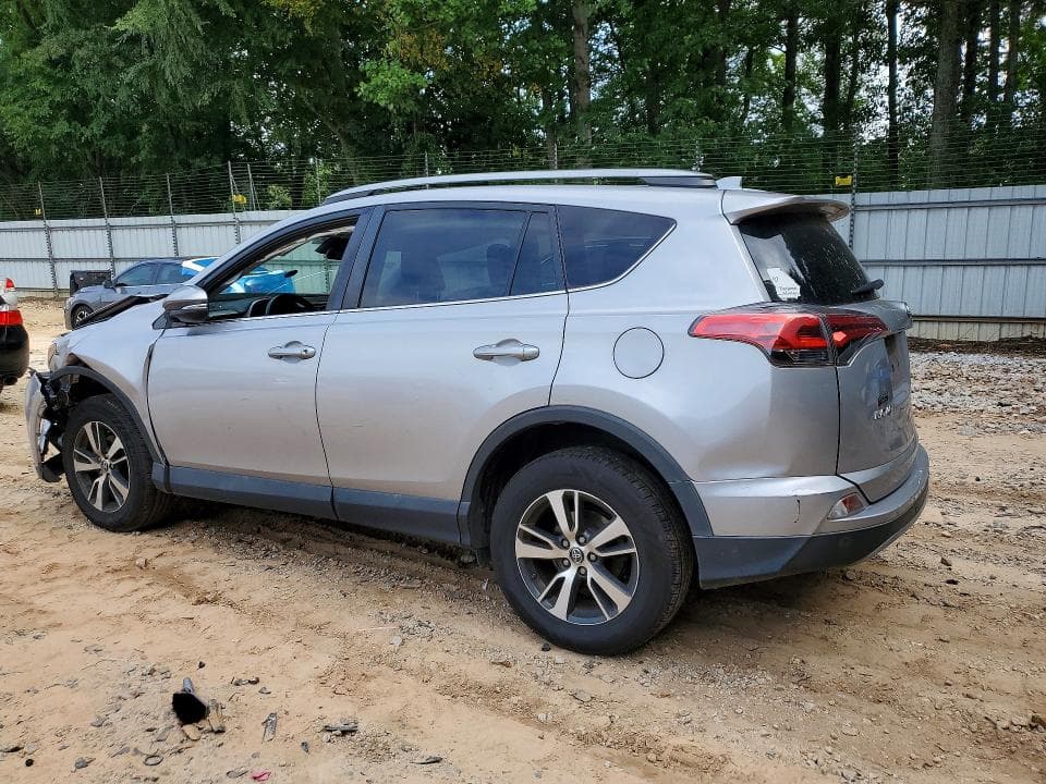 2017 TOYOTA RAV4 XLE 2