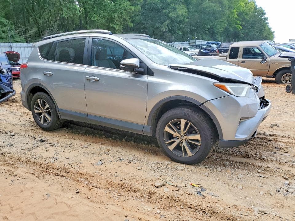 2017 TOYOTA RAV4 XLE 4