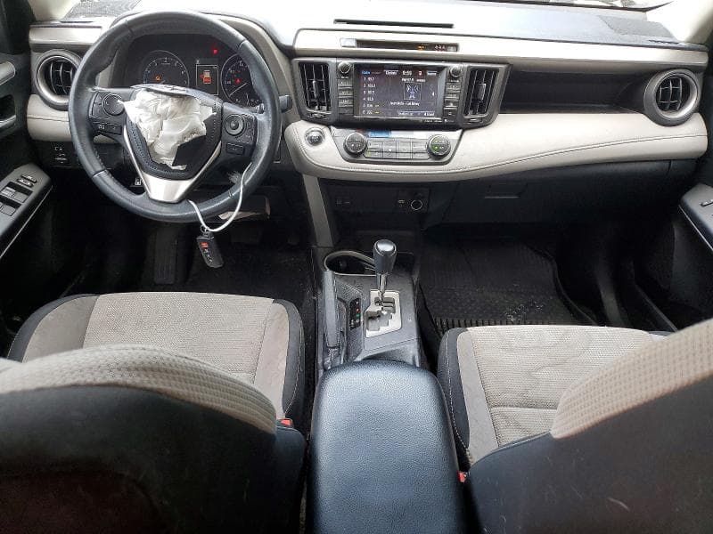 2017 TOYOTA RAV4 XLE 8