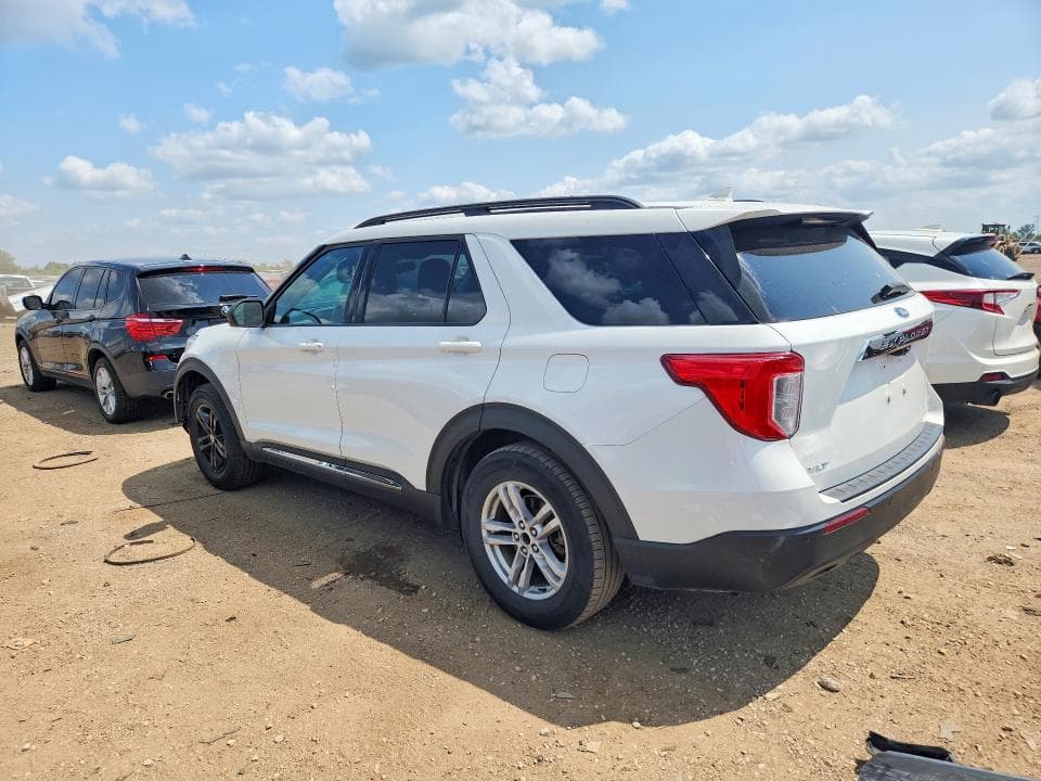 2021 FORD EXPLORER XLT 2