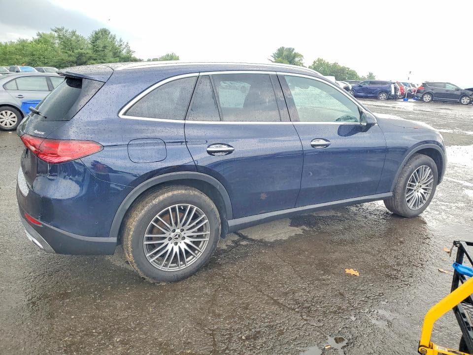 2024 MERCEDES-BENZ GLC 300 4MATIC 3
