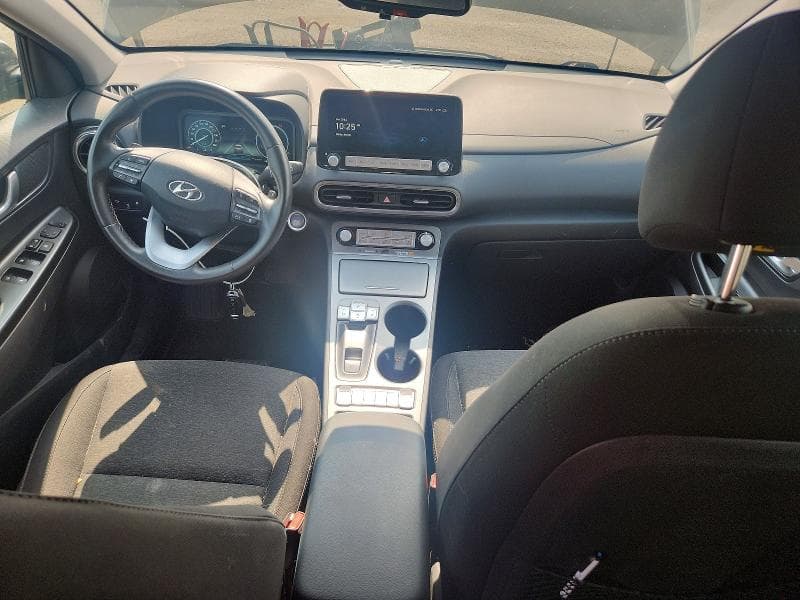 2023 HYUNDAI KONA SE SE 8