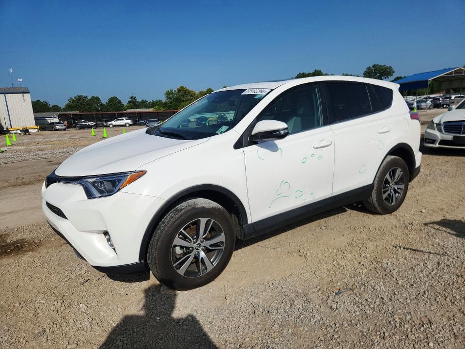 2018 TOYOTA RAV4 XLE - 1