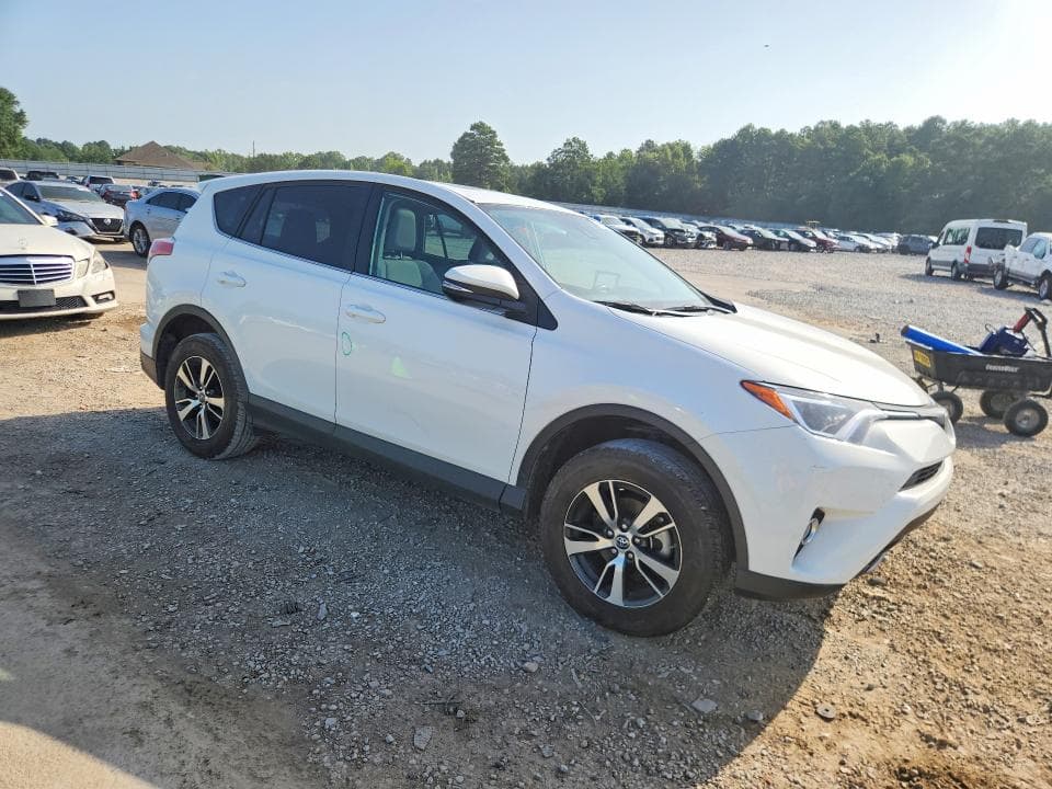 2018 TOYOTA RAV4 XLE 4