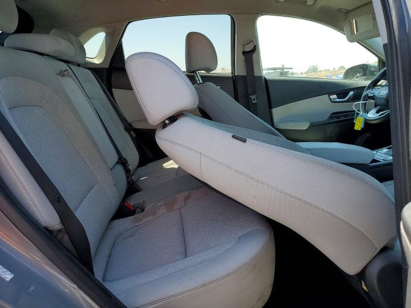 2023 HYUNDAI KONA SE 11