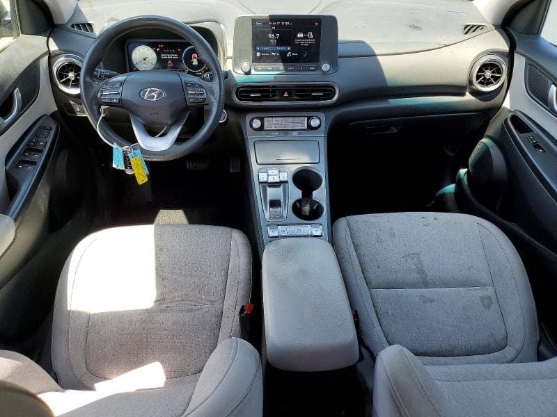 2023 HYUNDAI KONA SE 8