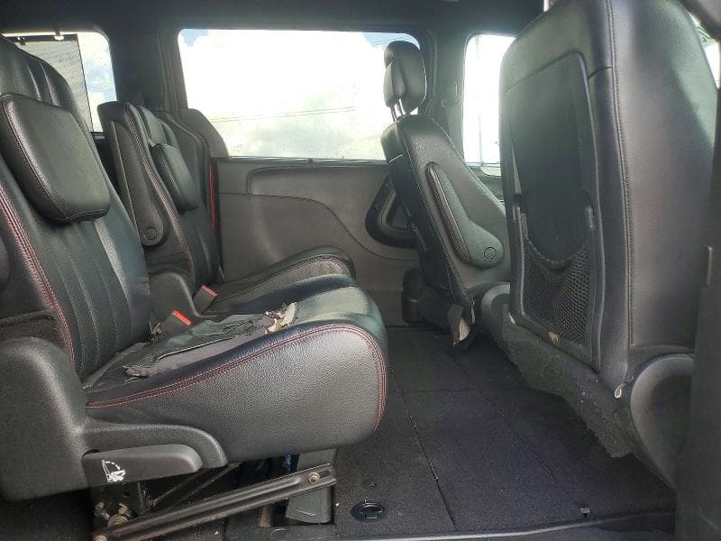 2017 DODGE GRAND CARAVAN GT 11