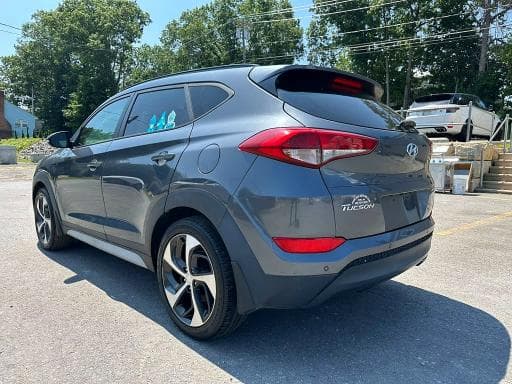 2018 HYUNDAI TUCSON VALUE 2