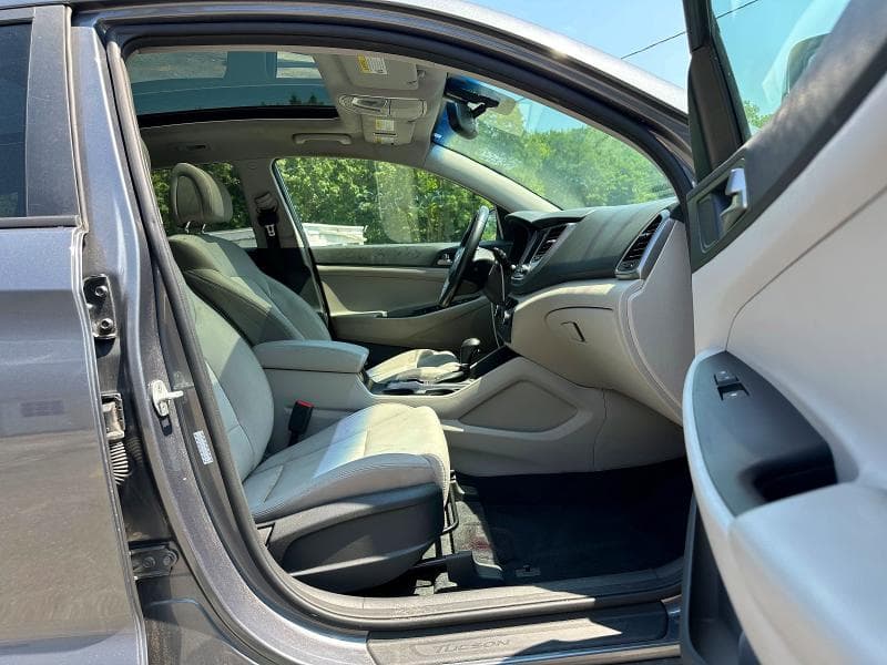 2018 HYUNDAI TUCSON VALUE 6