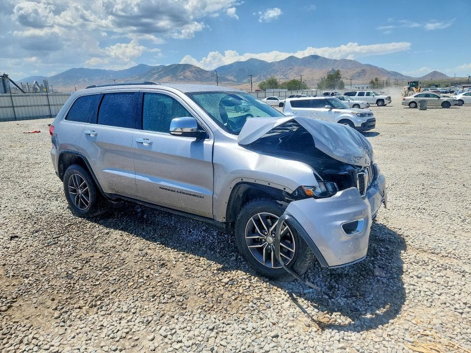 2017 JEEP GRAND CHEROKEE LIMITED 4