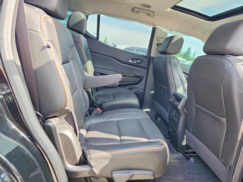 2023 GMC ACADIA AT4 11
