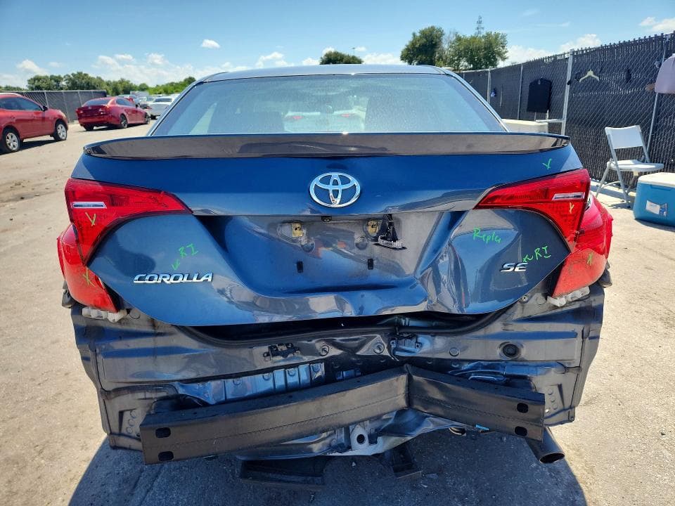 2017 TOYOTA COROLLA SE 6