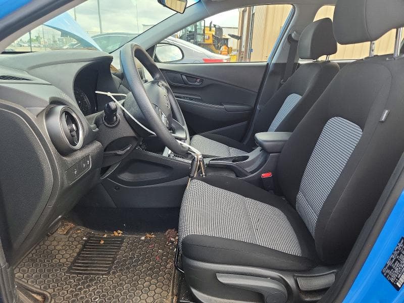 2022 HYUNDAI KONA SE 7