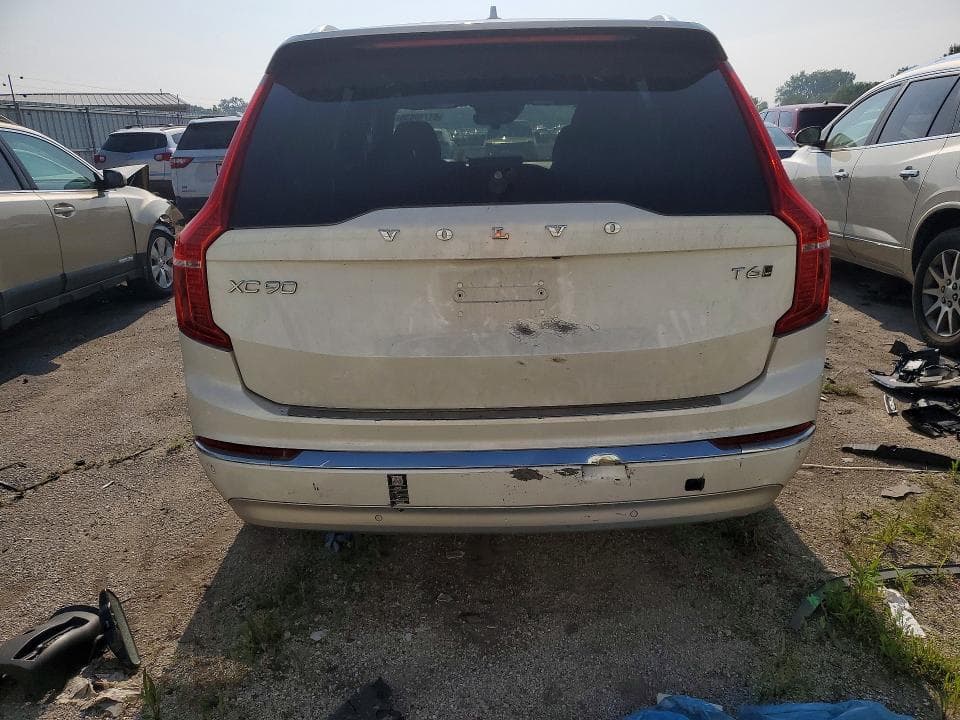 2022 VOLVO XC90 T6 INSCRIPTION 6