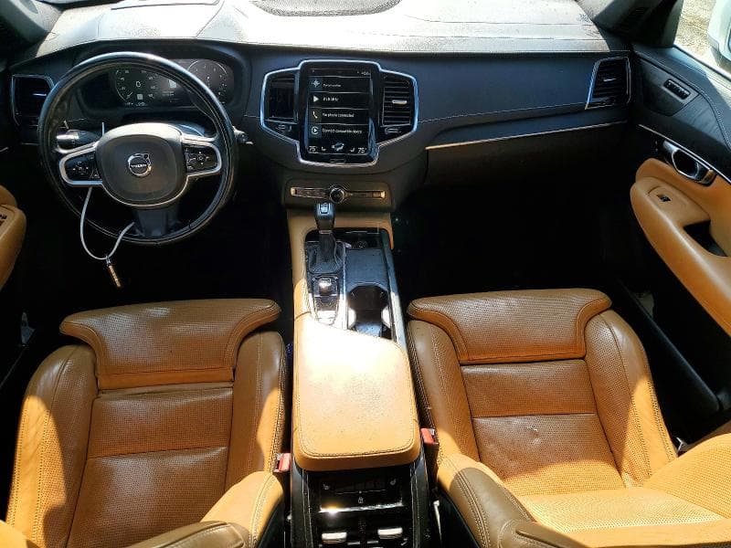 2022 VOLVO XC90 T6 INSCRIPTION 8