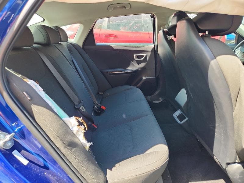2026 KIA K4 LXS 10