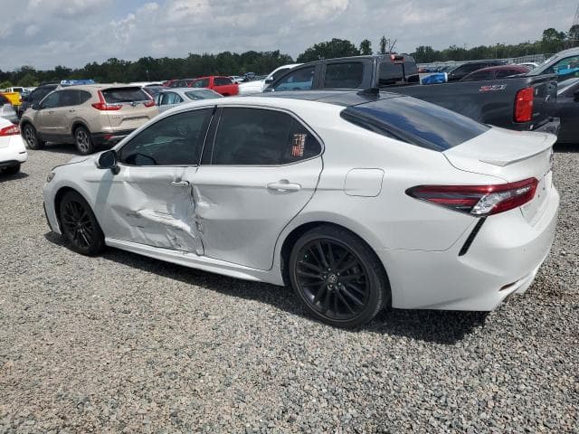 2022 TOYOTA CAMRY XSE 2