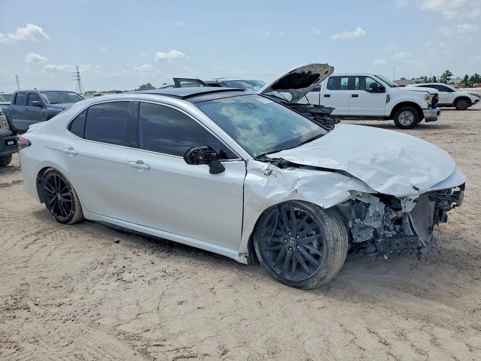 2024 TOYOTA CAMRY XSE XSE 4