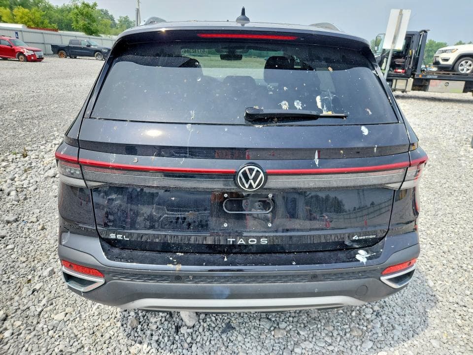 2025 VOLKSWAGEN TAOS SEL 6