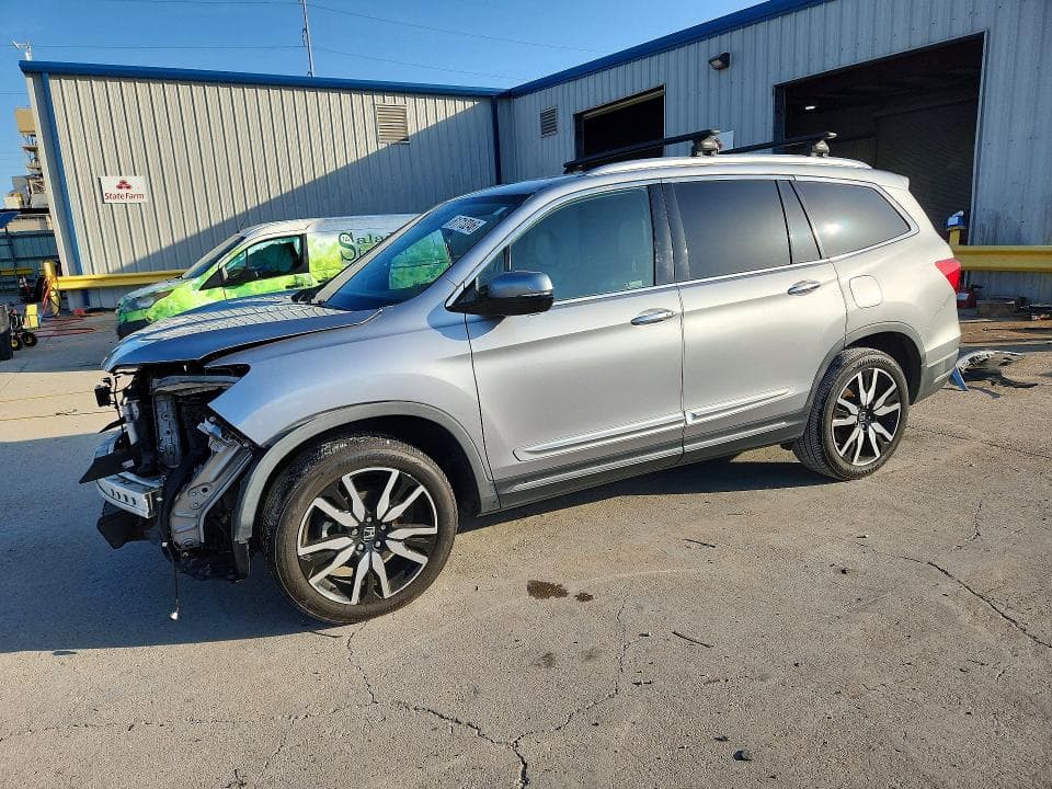 2019 HONDA PILOT TOURING 1