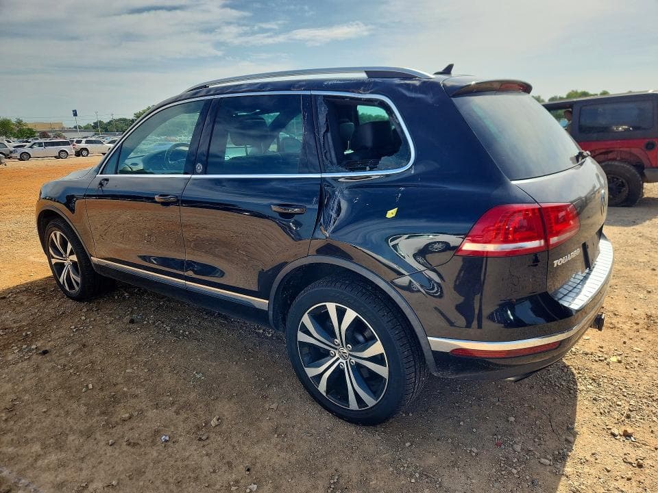 2017 VOLKSWAGEN TOUAREG WOLFSBURG 2