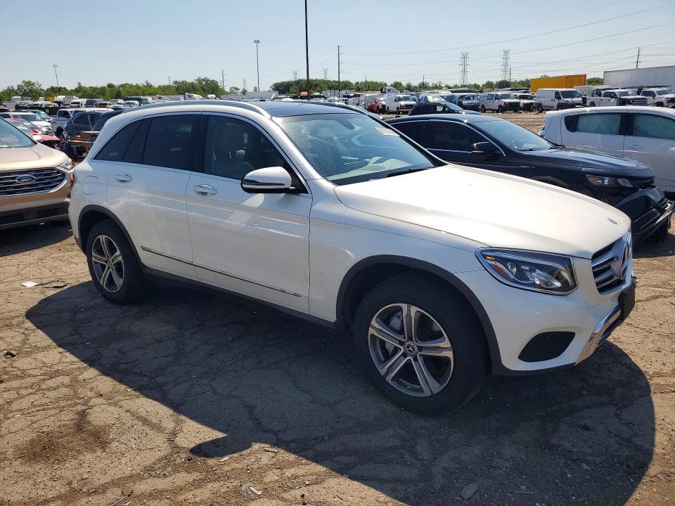2018 MERCEDES-BENZ GLC 300 4MATIC 4