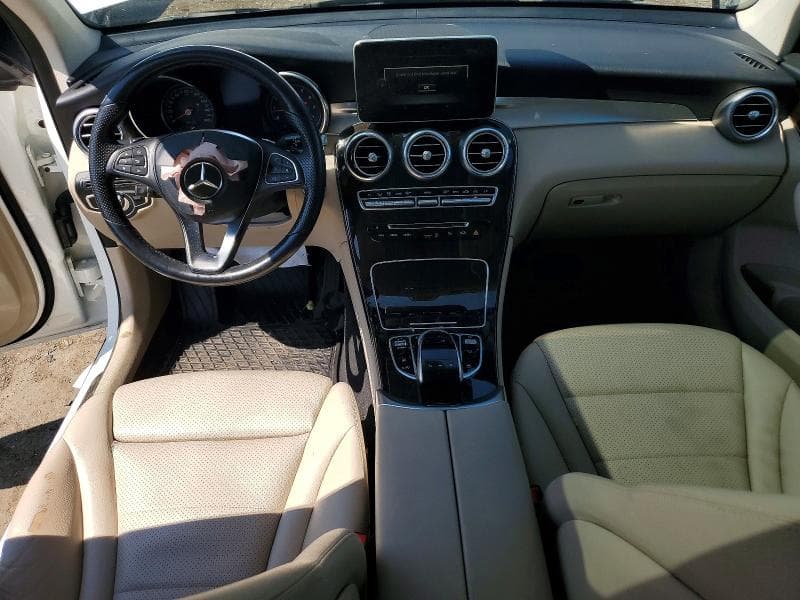 2018 MERCEDES-BENZ GLC 300 4MATIC 8