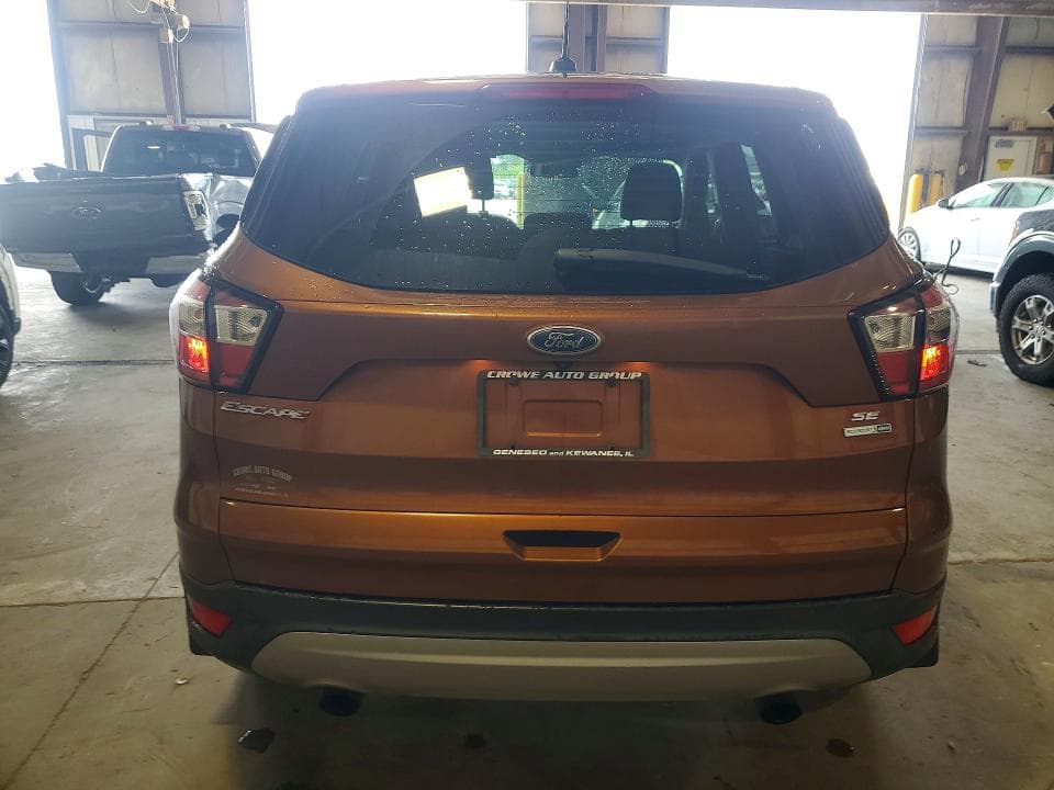 2017 FORD ESCAPE SE 6