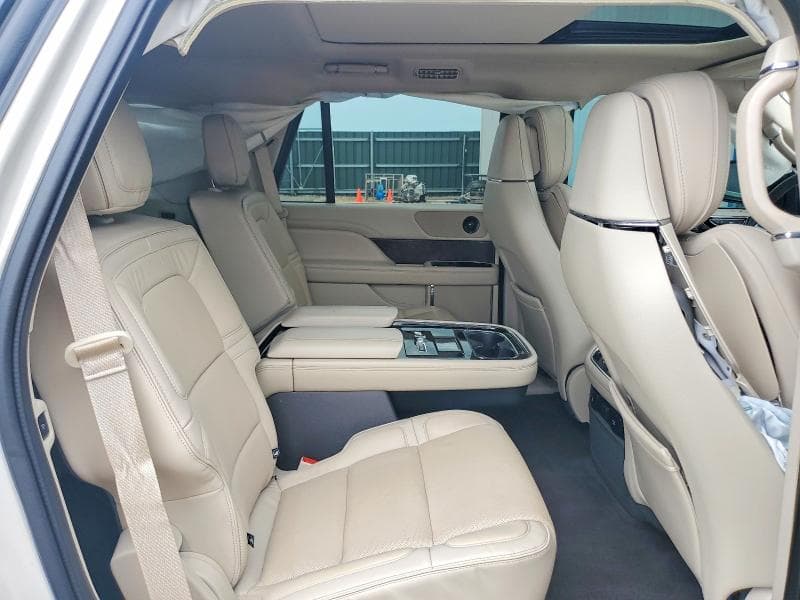 2019 LINCOLN NAVIGATOR RESERVE 11