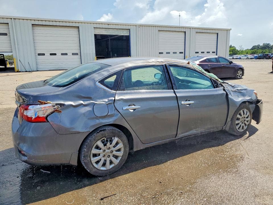 2018 NISSAN SENTRA S 3