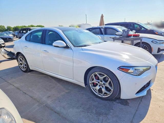 2021 ALFA ROMEO GIULIA TI 4