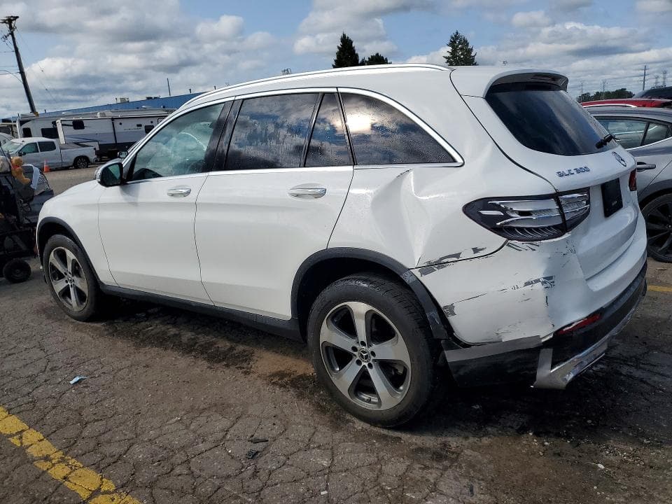 2017 MERCEDES-BENZ GLC 300 4MATIC 2