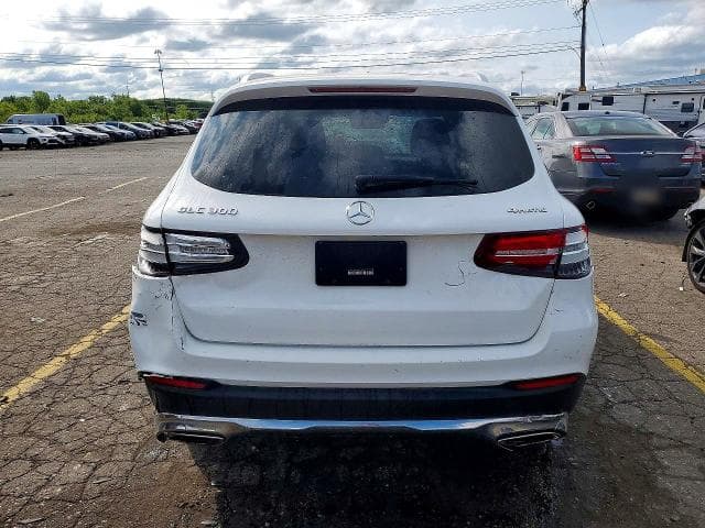 2017 MERCEDES-BENZ GLC 300 4MATIC 6