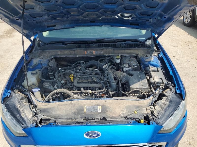 2020 FORD FUSION SE 11