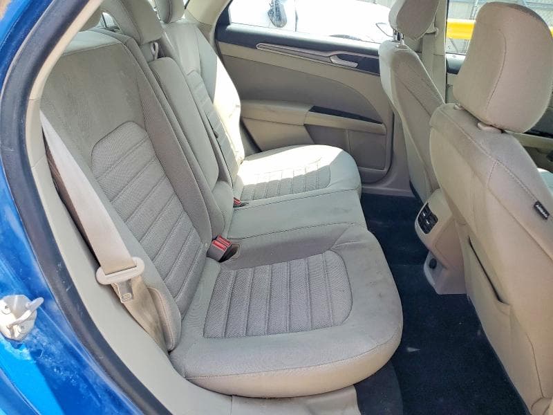 2020 FORD FUSION SE 10