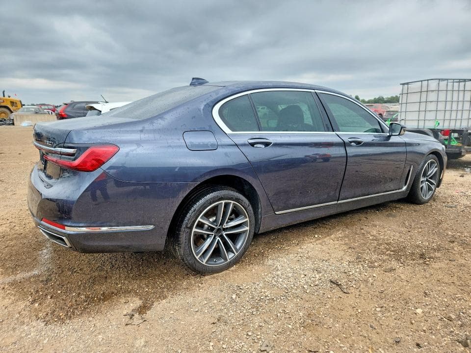 2020 BMW 750 XI 3
