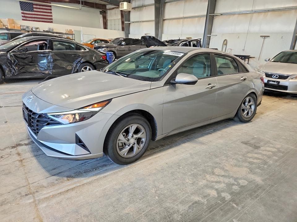 2021 HYUNDAI ELANTRA SE - 1