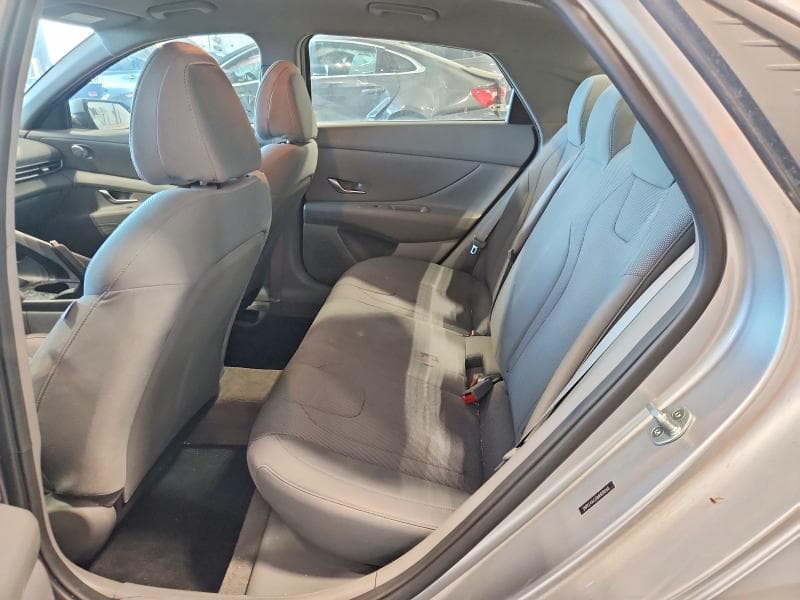 2021 HYUNDAI ELANTRA SE 10
