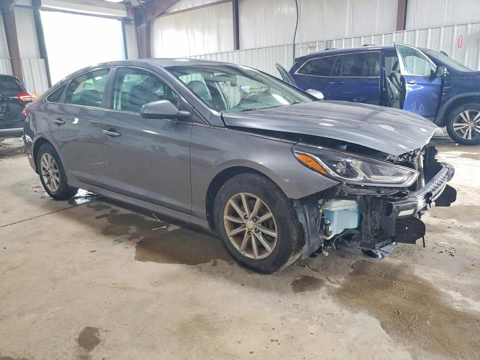 2018 HYUNDAI SONATA SE 4