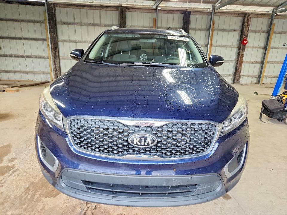 2018 KIA SORENTO LX V6 5