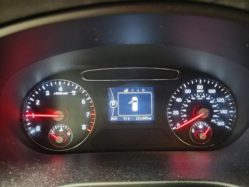2018 KIA SORENTO LX V6 9