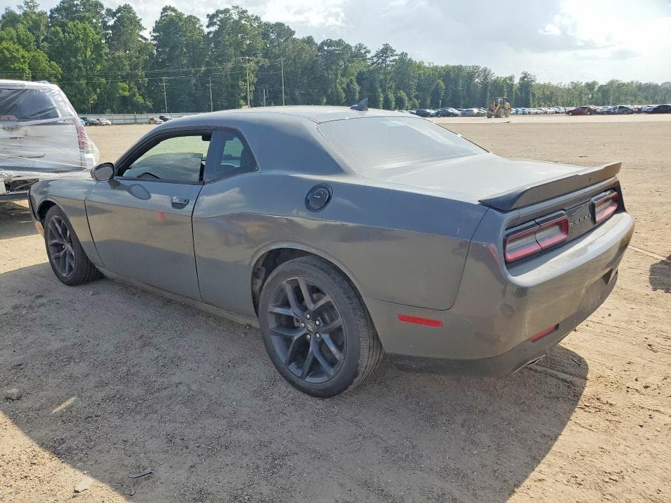 2018 DODGE CHALLENGER SXT 2