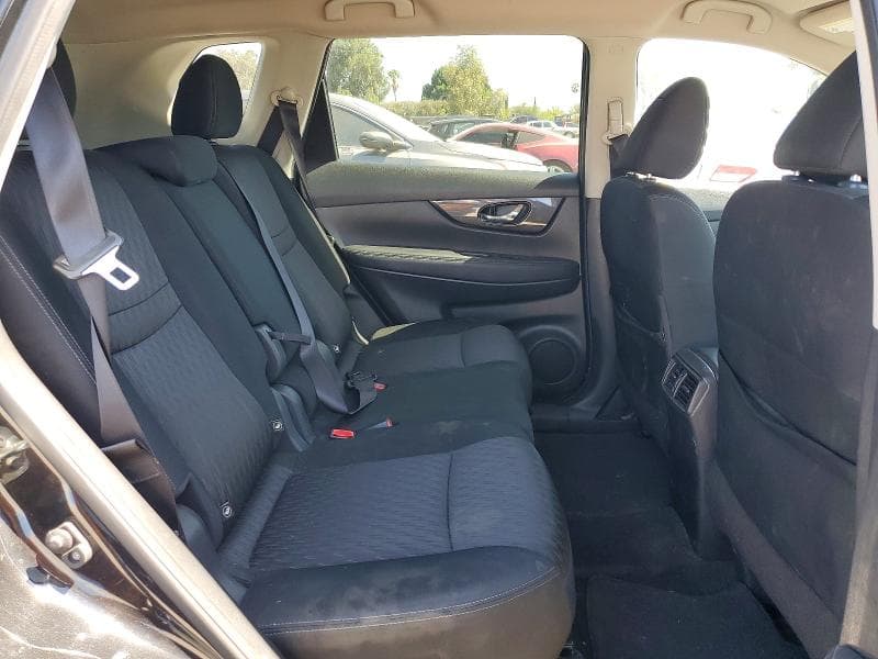 2018 NISSAN ROGUE SV 11