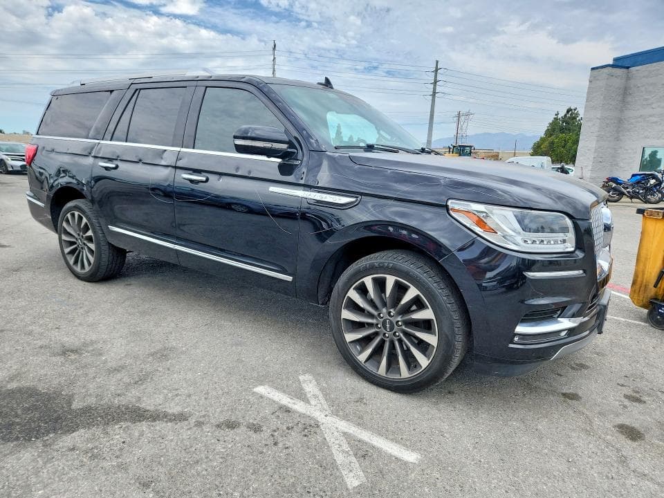 2019 LINCOLN NAVIGATOR L SELECT 4