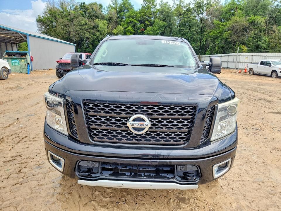 2017 NISSAN TITAN PRO-4X 5