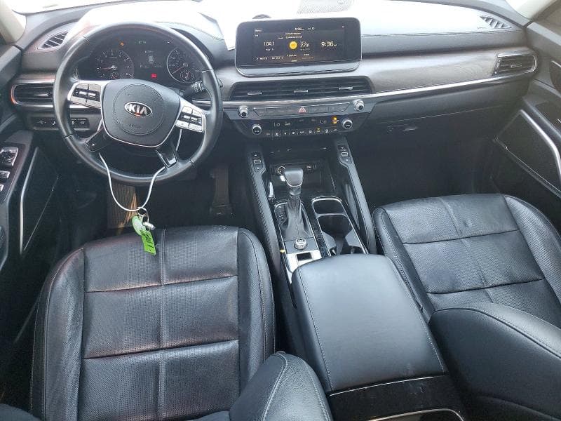 2020 KIA CARNIVAL EX 8