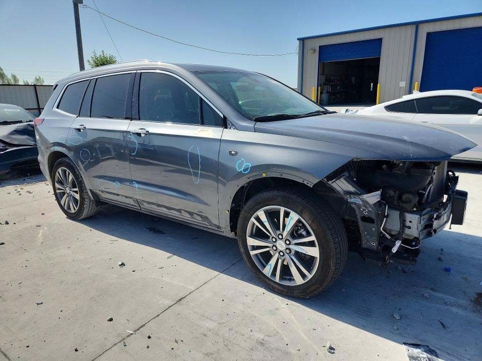 2021 CADILLAC XT6 PREMIUM LUXURY 4