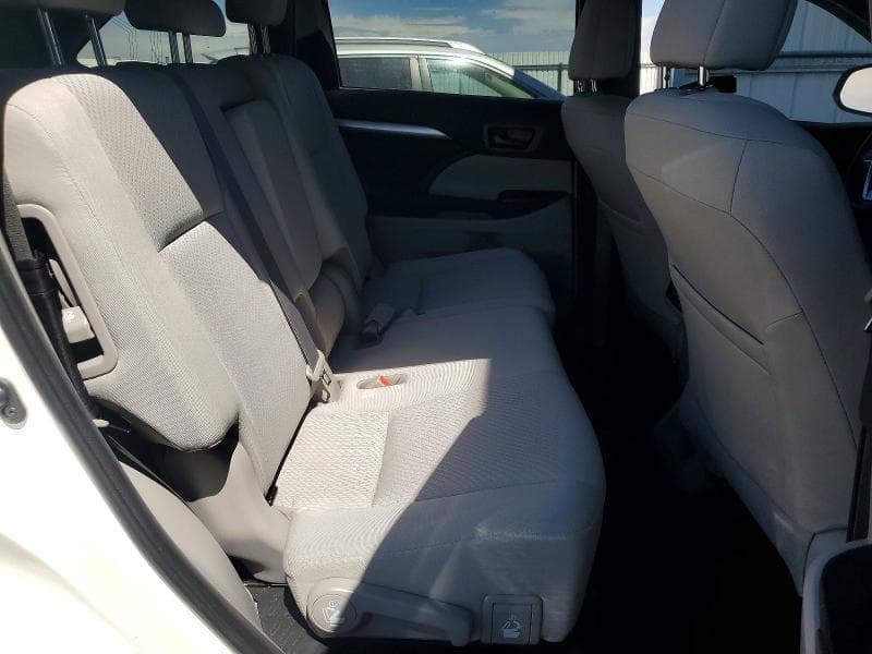 2019 TOYOTA HIGHLANDER LE 11