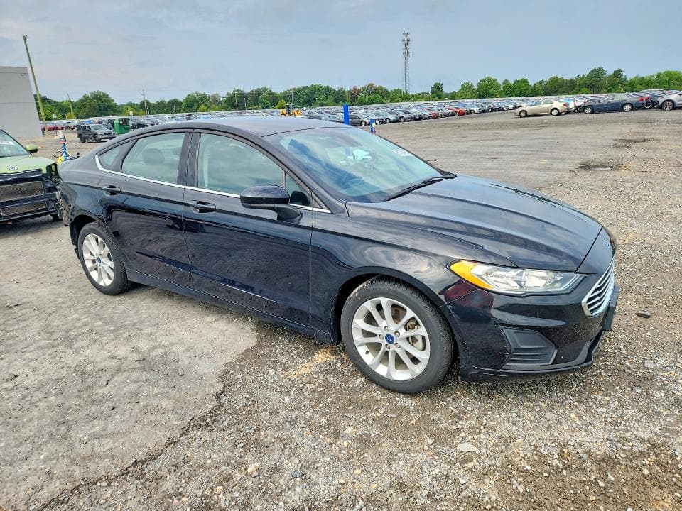 2020 FORD FUSION SE 4